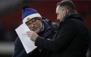 Come-on-Boydy-Chris-Sutton-trolls-Ibrox-cheerleader-with-brilliant-Tam-Sellic-Son-throwback-tweet 1